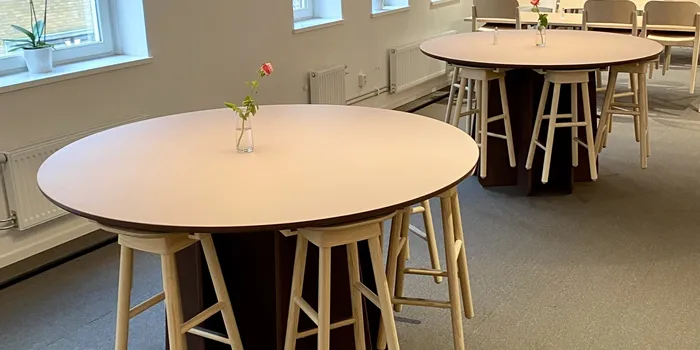 Pelarbordet helt i trä, Funghi, med mycket låga co2-utsläpp