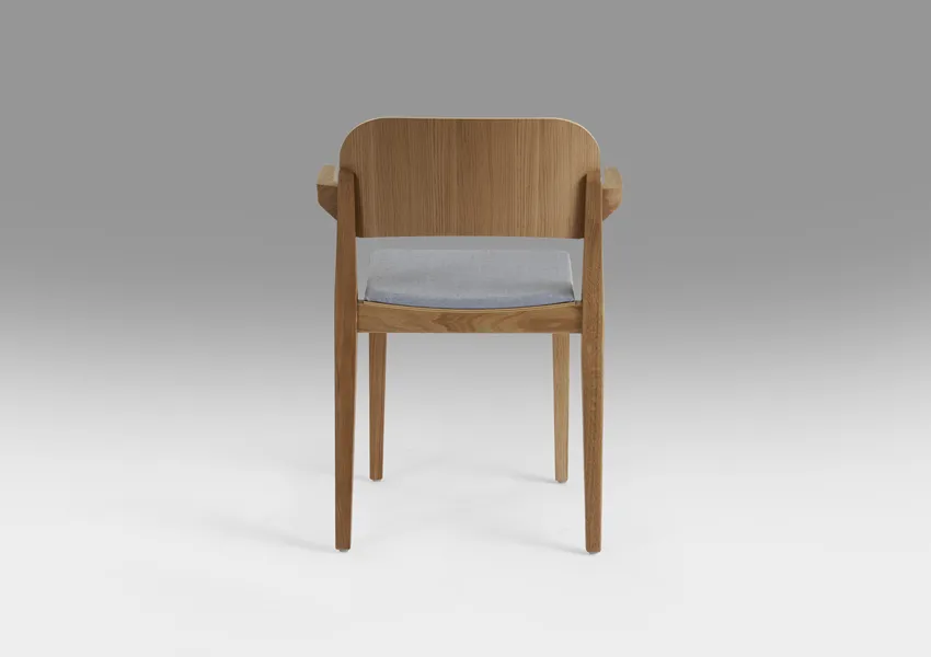 Tova S karm bakifra¦èn