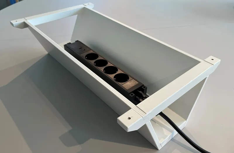 Stor kabelåda vit med Ellösning i, bild 1