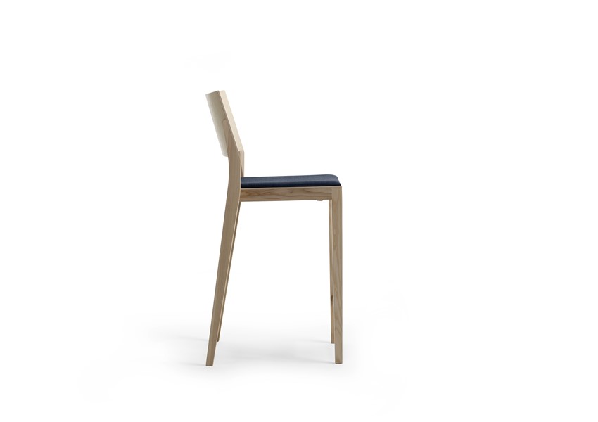 Tova hög stol klädd sits 2