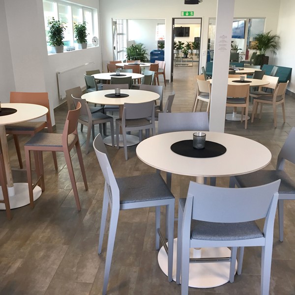 Tova och John, Prisma, 181017