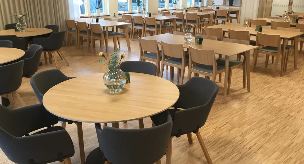 Sarek ekfaner Tova klädd blues ek John